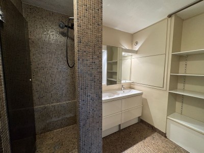 APPARTEMENT EN DUPLEX A LOUER - MOUVAUX - 54.17 m2 - 815 &euro; charges comprises par mois