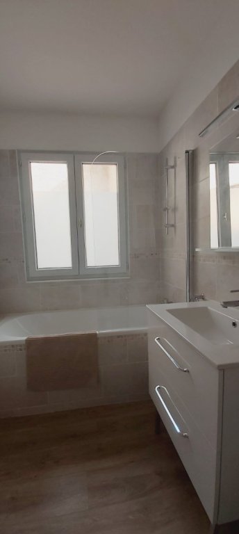 APPARTEMENT T2 A LOUER - ROUBAIX - 51.73 m2 - 720 &euro; charges comprises par mois