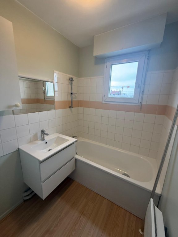 APPARTEMENT T2 A VENDRE - LA MADELEINE - 42.68 m2 - 189 000 &euro;