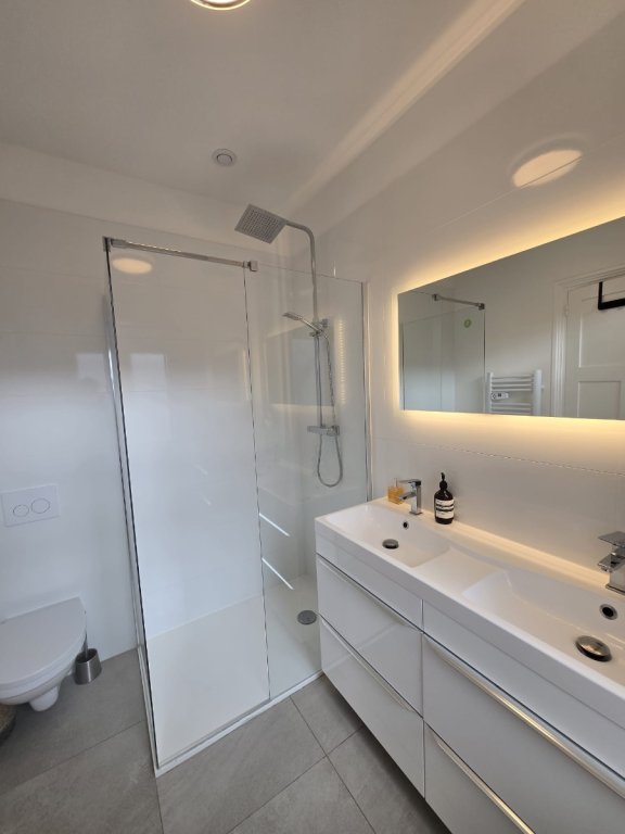 APPARTEMENT A LOUER - LA MADELEINE - 56.75 m2 - 1 214 &euro; charges comprises par mois