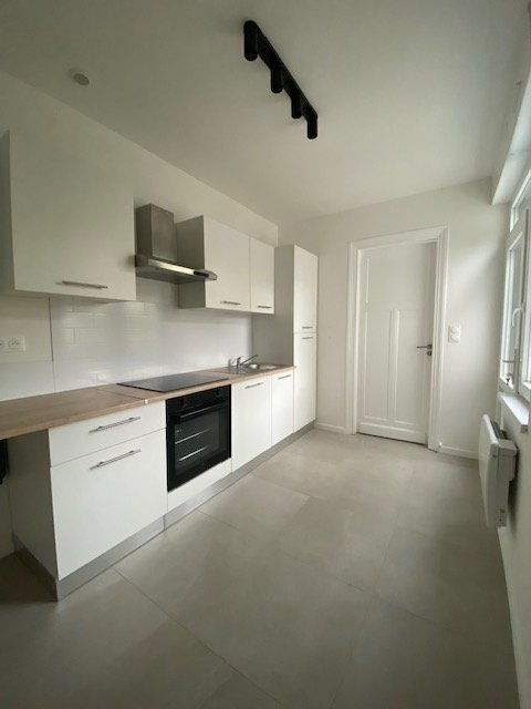 APPARTEMENT A LOUER - LA MADELEINE - 55.8 m2 - 1 117 &euro; charges comprises par mois