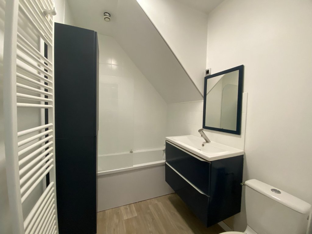 APPARTEMENT T3 A LOUER - LILLE quartier gare - 58.98 m2 - 1 128 &euro; charges comprises par mois
