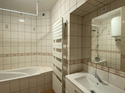 Appartement 2 chambres A LOUER - LILLE - 78.76 m2 - 920�&euro; charges comprises par mois