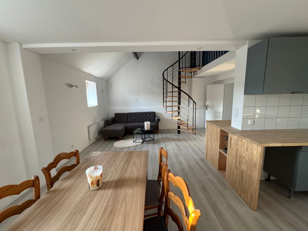 APPARTEMENT T3 A LOUER - WATTRELOS - 57.53 m2 - 950�&euro; charges comprises par mois