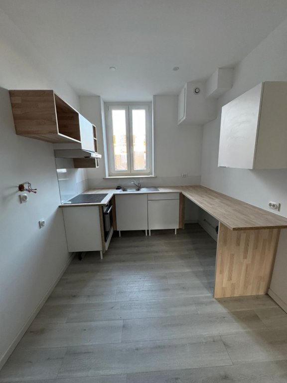 APPARTEMENT T3 A LOUER - WATTRELOS - 45.74 m2 - 850�&euro; charges comprises par mois