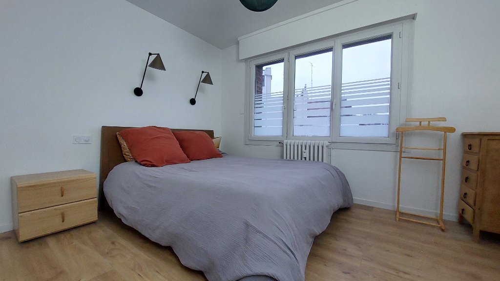 APPARTEMENT T4 A LOUER - LAMBERSART - 72.98 m2 - 1�257,50�&euro; charges comprises par mois