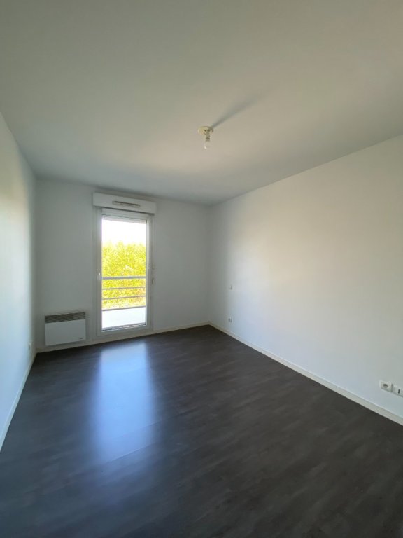 Appartement 3 chambres A LOUER - MOUVAUX - 105 m2 - 1�390�&euro; charges comprises par mois