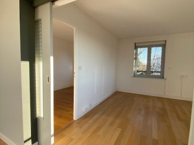 APPARTEMENT T4 A LOUER - MOUVAUX - 115 m2 - 2200€ charges comprises par mois