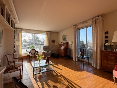 APPARTEMENT T4 A VENDRE - MOUVAUX - 126 m2 - 525�000�&euro;