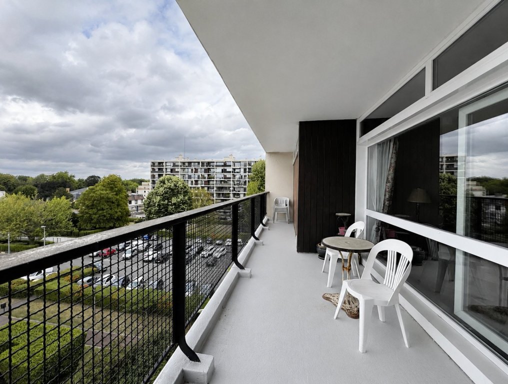 APPARTEMENT T4 A VENDRE - TOURCOING - 100 m2 - 159 950 &euro;